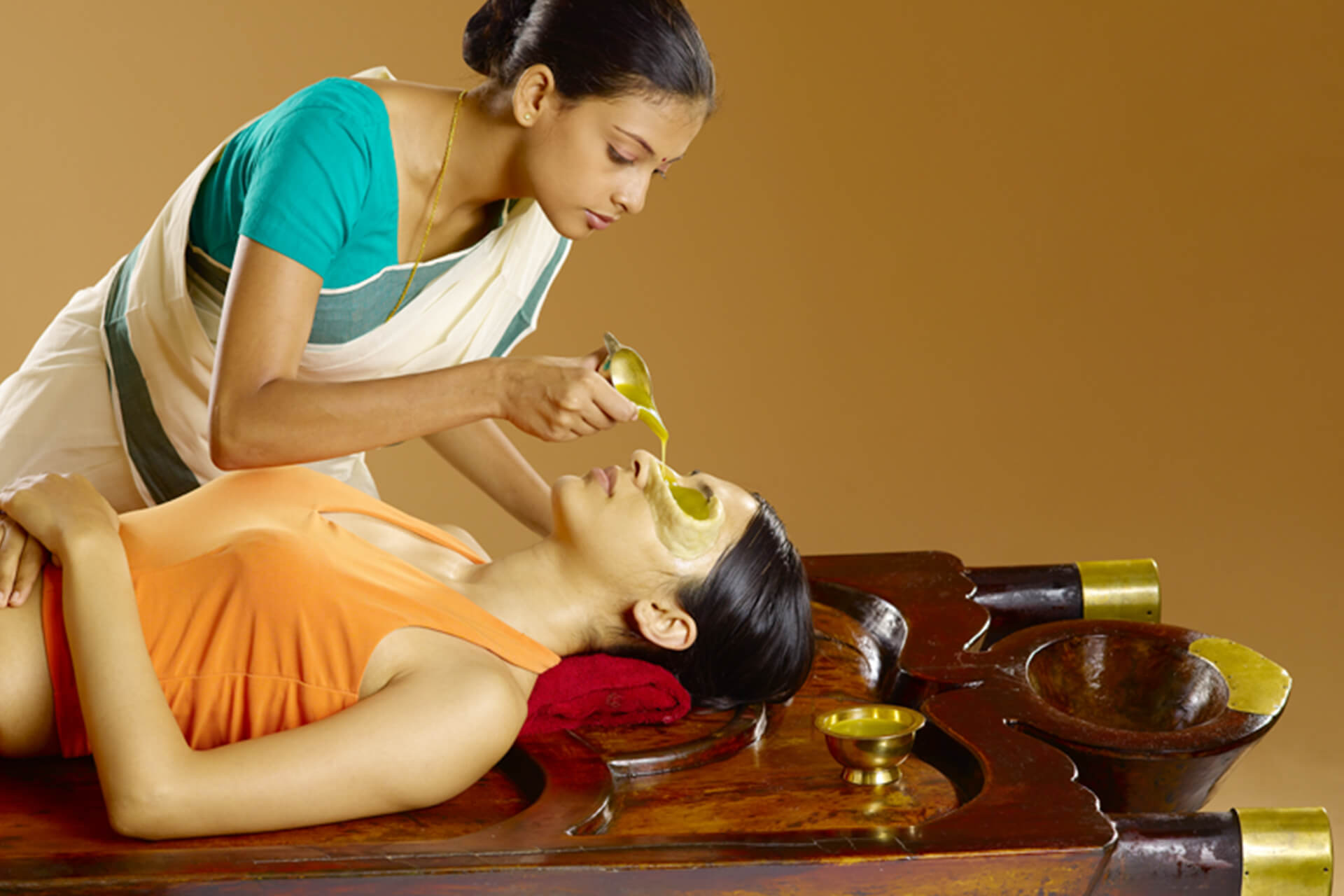 Ayurvedic facial oil therapy